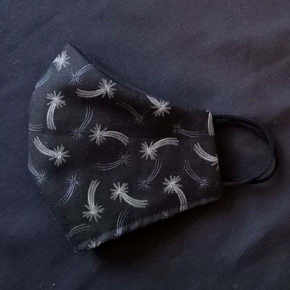 Adult Christmas Shooting Stars Handmade Face Mask Masque 100% Cotton Holidays Xm - Picture 1 of 2